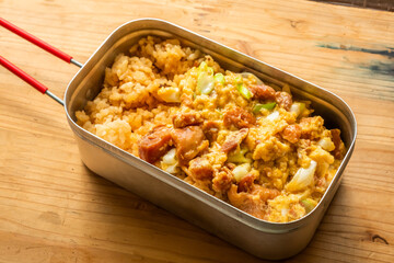 キャンプでアウトドア料理　Delicious outdoor food at the camp 
