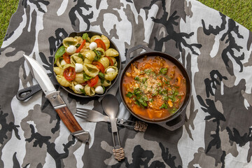 キャンプでアウトドア料理　Delicious outdoor food at the camp 