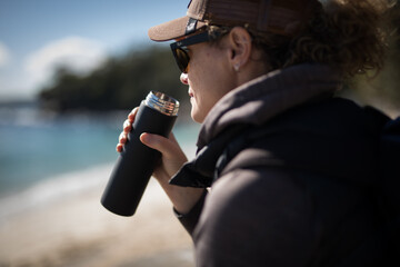 Naklejka premium Woman at the beach