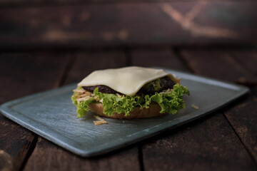  cheese  lettuce tomato bread vintage meat