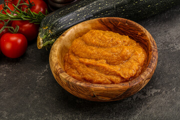 Vegetarian cuisine - Zucchini puree with herbs