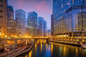 Fototapeta na wymiar Downtown Chicago city skyline cityscape in United States