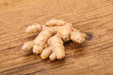 Natural organic raw ginger root