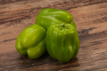Green sweet bell pepper heap
