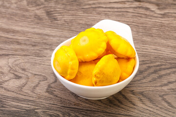 Marinated patissons in the bowl