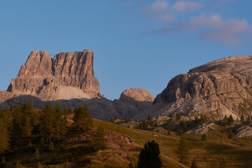 Sonnenuntergang am Monte Averau, Falzarego pass, Cortina d'Ampezzo, dolomites, Veneto, Italien	