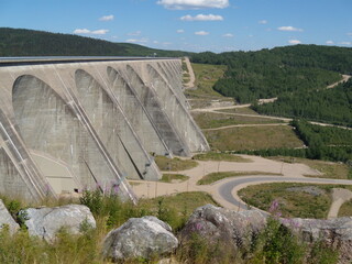 Manic-2 hydroelectric dam in Quebec