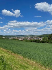 In der Nähe des Schlosses Filseck in Uhingen hat man einen schönen Blick auf das Filstal.