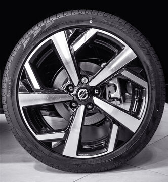 2019, Low Profile Pirelli Scorpion Tire Mounted On Nissan Wheel