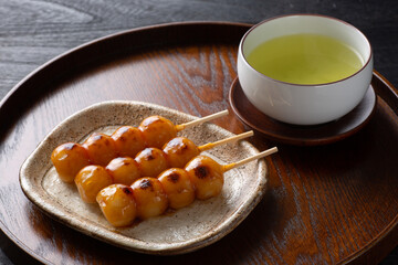 団子とお茶