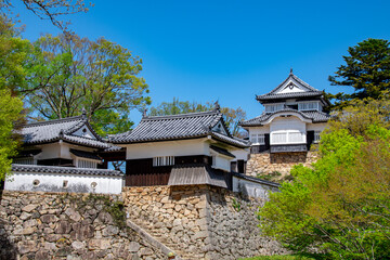 Fototapeta premium 備中松山城の二の丸から本丸を望む 岡山県高梁市 Bicchu-Matsuyama-jyo, Japanese medieval mountain castle, Takahashi city, Okayama pref. Japan.