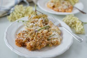 fried elderflowers in pancake 