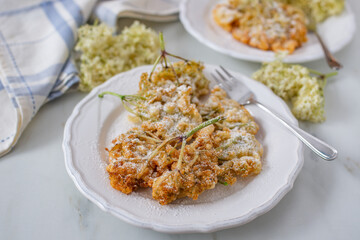 fried elderflowers in pancake 