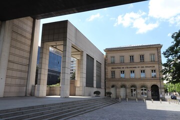 Le ministère de l'économie et des finances, à Bercy, vu de l'extérieur, ville de Paris, France