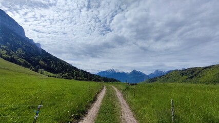 Alpes Montagnes