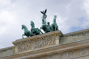 Fototapeta premium statue of monarch