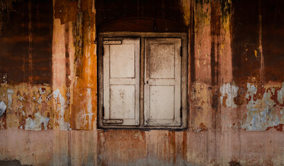 Fototapeta na wymiar Abandoned house in Sri Lanka