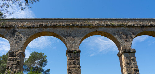 Acueducto romano en Tarragona.