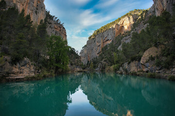 Fototapeta na wymiar Landscape by the river in the town of Montanejos de Castellon