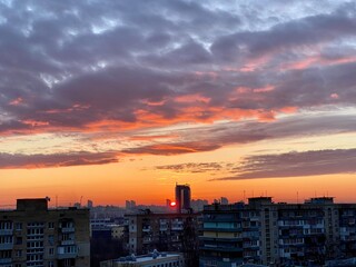 Fototapeta premium sunset over the city. sunset in the city. 