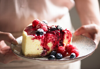 Fresh berry cheescake food photography recipe idea