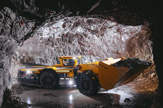 underground mining digger industry gold tunnel mineral