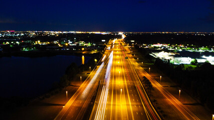 Fototapeta premium night traffic in the city