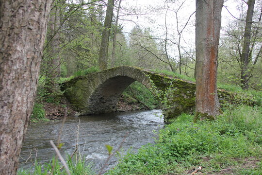 Die Schafbr&uuml;cke aus dem 17. Jahrhundert &uuml;ber die Kemnitz.