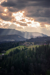 Obraz premium sunset in the mountains