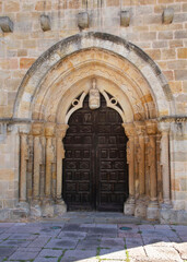 Fototapeta na wymiar Main door of the Church of Santa Maria de la Oliva. Villaviciosa. Asturias 