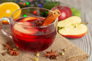 Mulled wine with spices and fruit