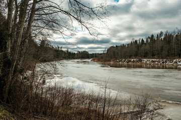 Fototapeta na wymiar ice block covered river in winter