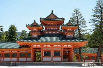 Fototapeta premium 平安神宮 蒼龍楼 京都市左京区