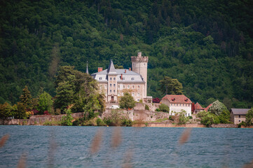 Le château de Duingt, lac d'Annecy