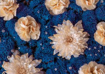Flower arrangement of dahlias, Statice and carnations