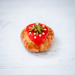 strawberry evening cake like bruschetta with tomato