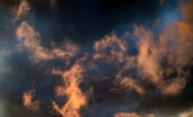 Fototapeta na wymiar Sunset red cloudy sky background