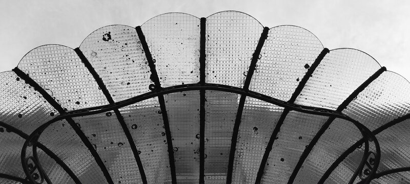 Marquise Verre et m&eacute;tal IXX si&egrave;cle