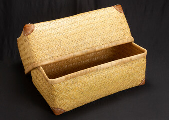 スズ竹行李、行李