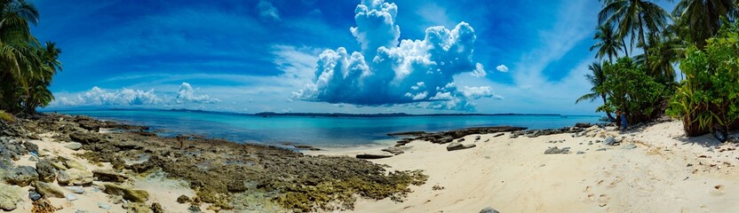 Philippines Daku Island  © Gabriele