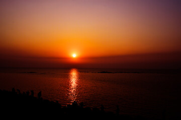 Obraz premium Sunset Beach with beautiful sky landscape.