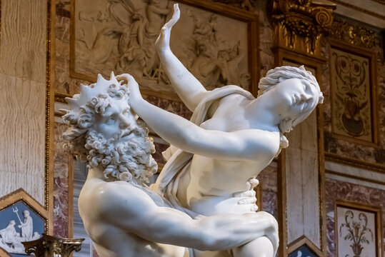 Close-up on one of Bernini´s masterpiece: the kidnapping of Proserpine