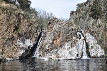 Cascada y natrualez