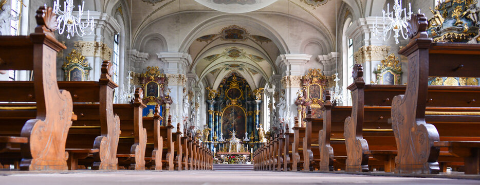 Innenansicht der kath. Kirche St. Margarethen in Waldkirch / Landkreis Emmendingen