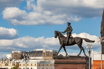 Obraz premium Monument to Marshal Zhukov in the center of Moscow