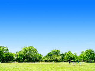 青空と緑の公園 © oben901