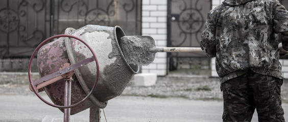 Concrete mixer for mixing sand with cement