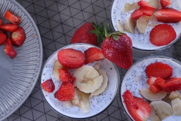strawberry pudding, strawberry dessert, summer dessert, chia strawberries, food, dairy dessert, fruit, healthy eating, fashionable food