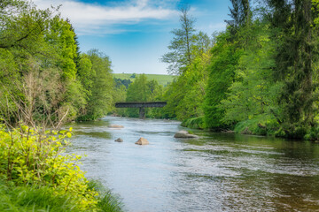 Das Ilztal bei Kalteneck mit der Eisenbahnbrücke
