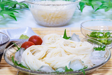 夏の冷やしそうめん